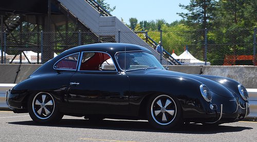 bzw alte Fotos nicht fehlen als auch Porsche 356 Tuning bzw Umbauten