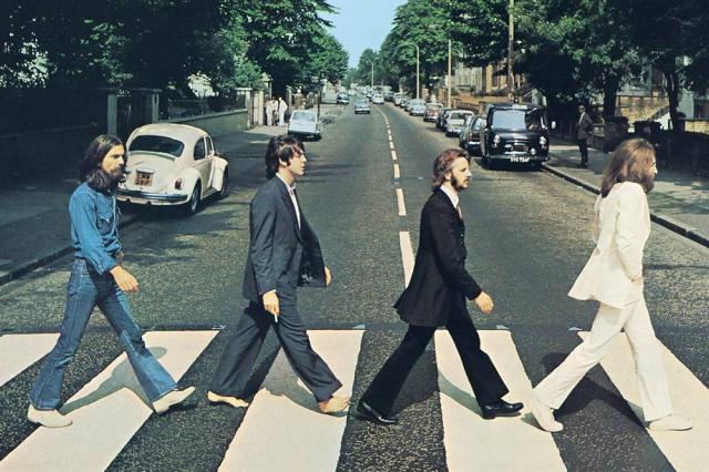 [Bild: john-lennons-vw-kafer-auf-der-abbey-road...eatles.jpg]