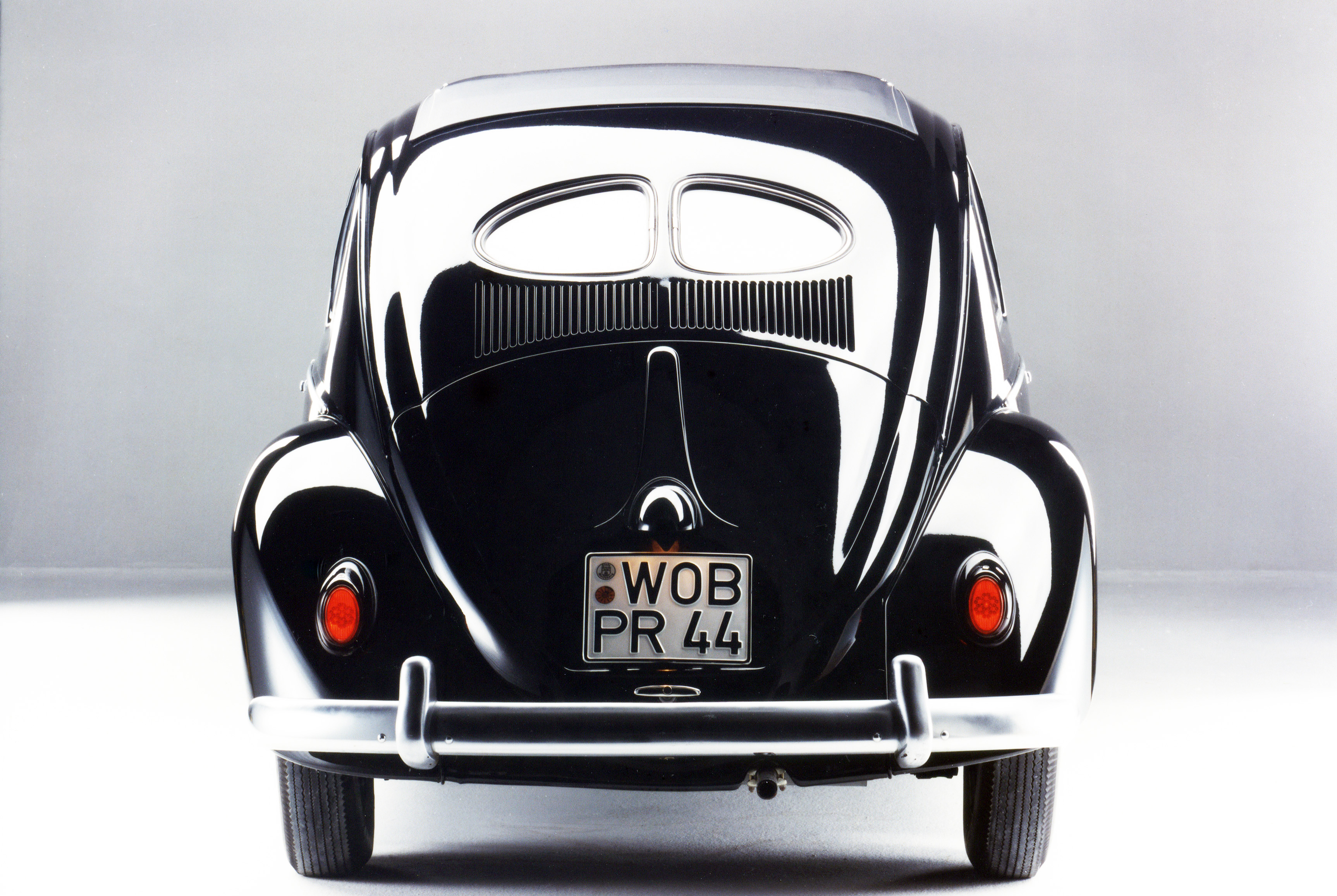 VW-K%C3%A4fer-Brezel-Faltdach-Wolfsburg.jpg
