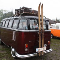 VW Bus Camp Out 2014 T1 Samba Bus Koffer Skier