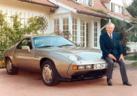 1979-ferry-porsche-70-geburtstag-mit-porsche-928.jpg