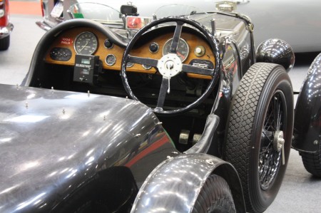 Oldtimer Tachometer Anzeige