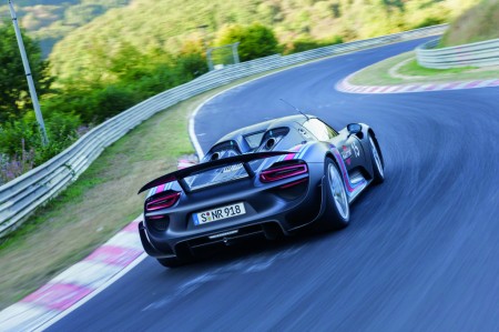 Porsche_918_Spyder-Rekord-Hybridantrieb-Nürburgring-Heck