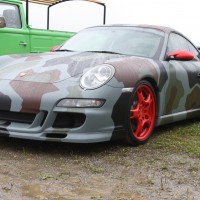 VW Bus Camp Out 2014 Porsche Tarn Folierung