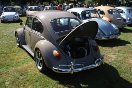 VW Käfer 1300 Motor Doppelvergaser Weber Exportstoßstange VW Käfer 1300 Motor Doppelvergaser Weber Exportstoßstange
