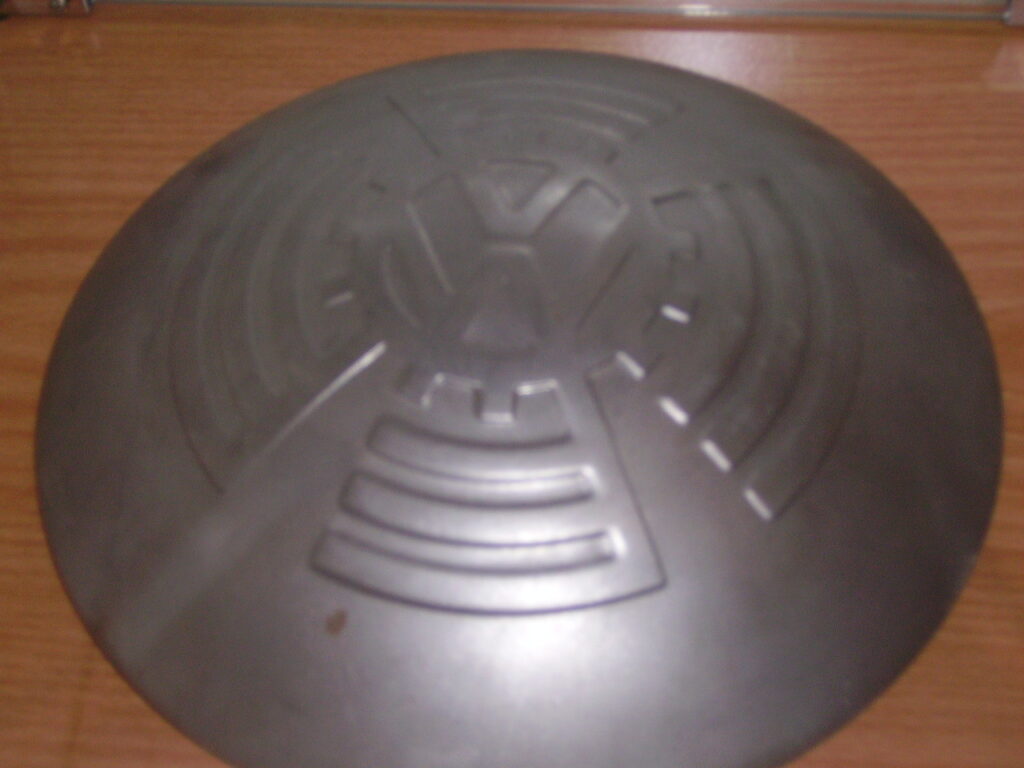 VW Käfer Radkappe altes VW Logo Emblem